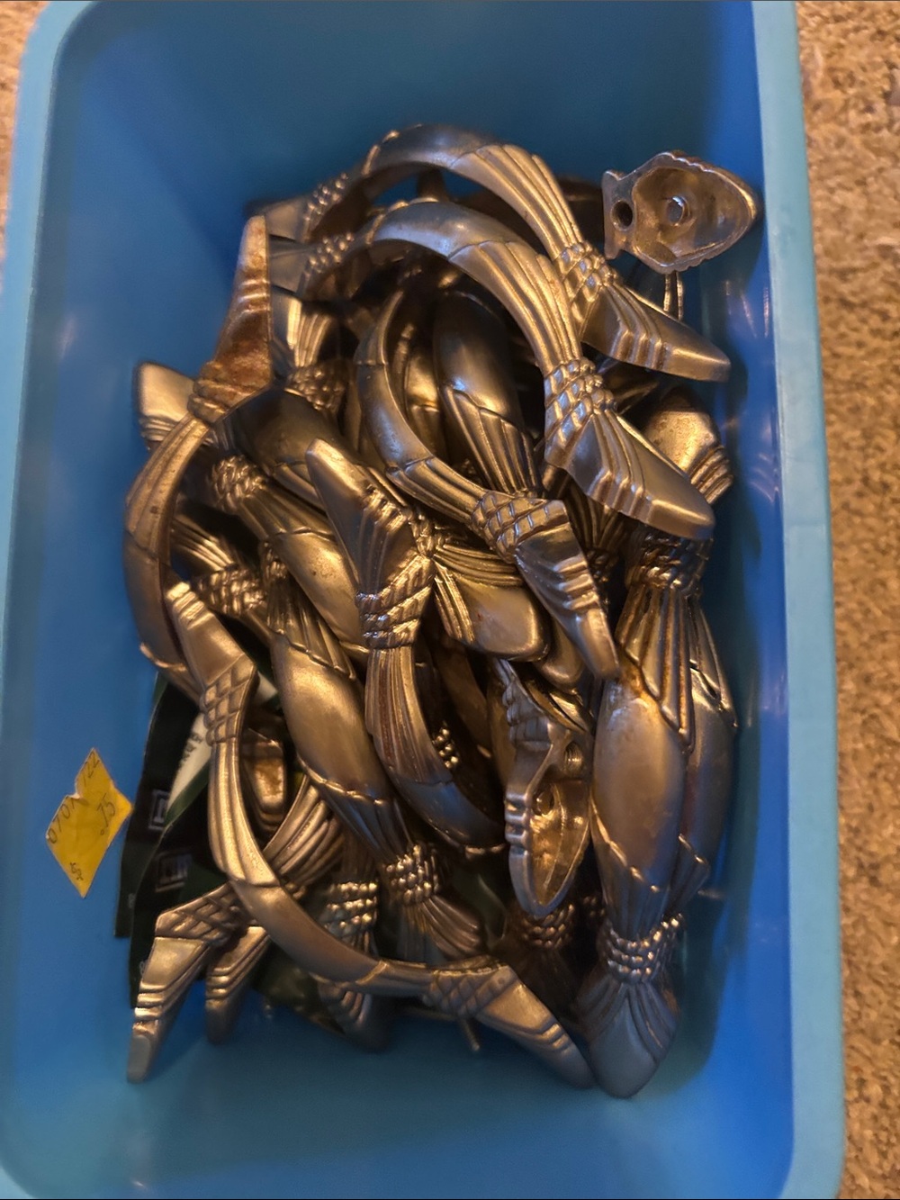 Decorative 31 Metallic door and drawer handles - Silver